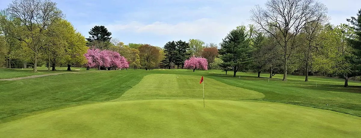 Lake Isle Golf Course