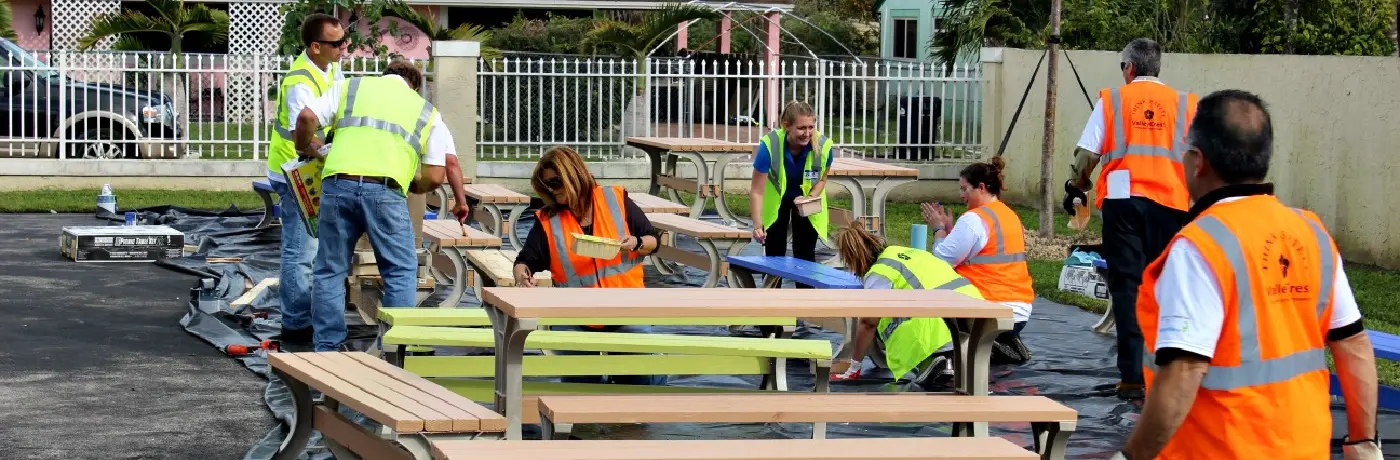 Centro Campesino BrightView volunteering