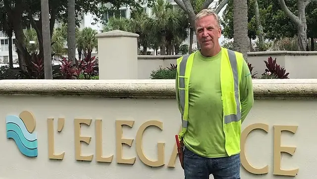 L’Elegance on Lido Beach