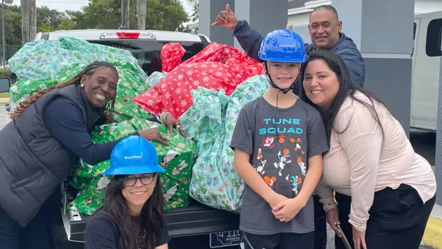 BrightView volunteers Chapman Partnership homeless shelter