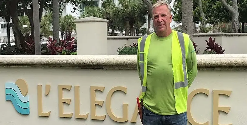 L’Elegance on Lido Beach