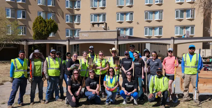 Mosaic Community Campus BrightView volunteers